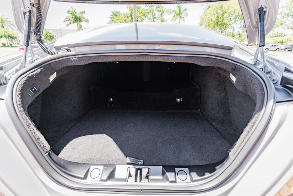 Used 2022 Ferrari Roma RWD image 41