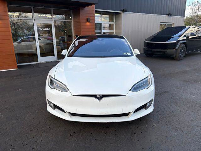 Used 2016 Tesla Model S P90D image 2