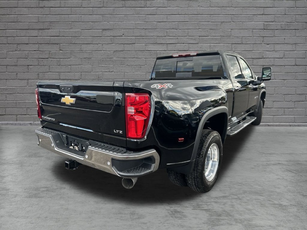 New 2026 Chevrolet Silverado 3500 LTZ w/ LTZ Convenience Package AWD/4WD image 7