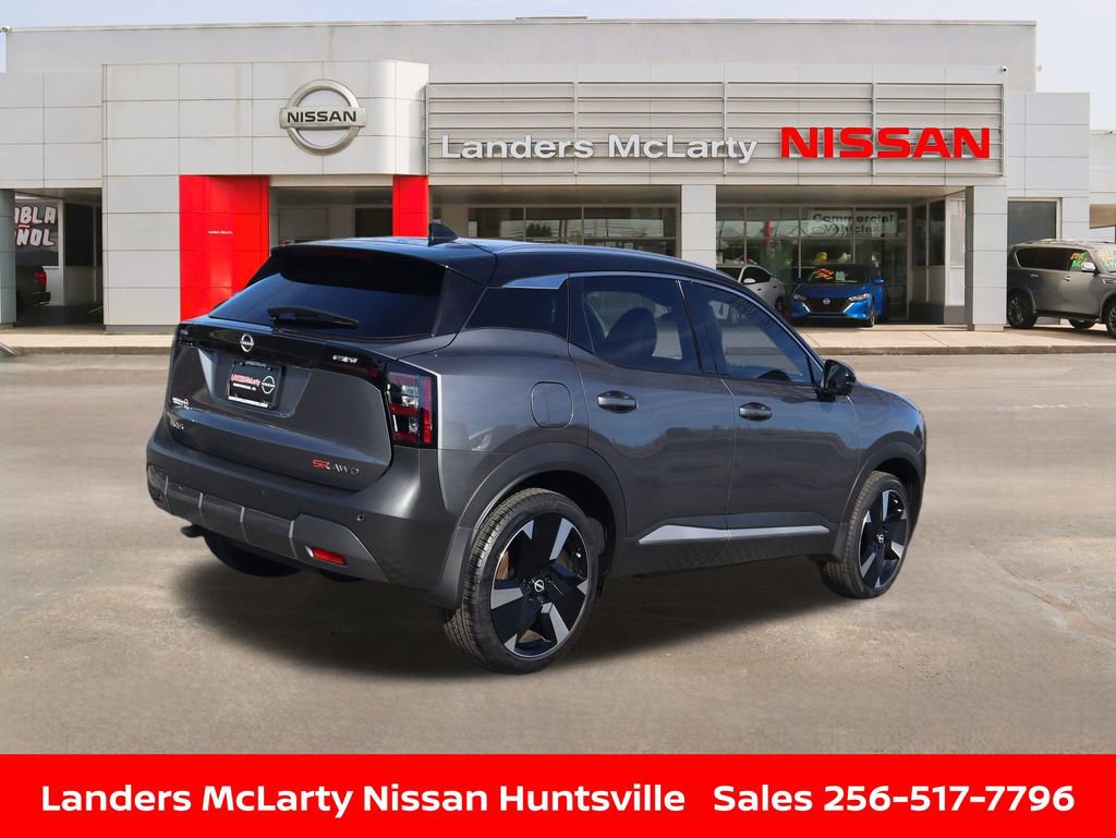 Used 2025 Nissan Kicks SR image 3