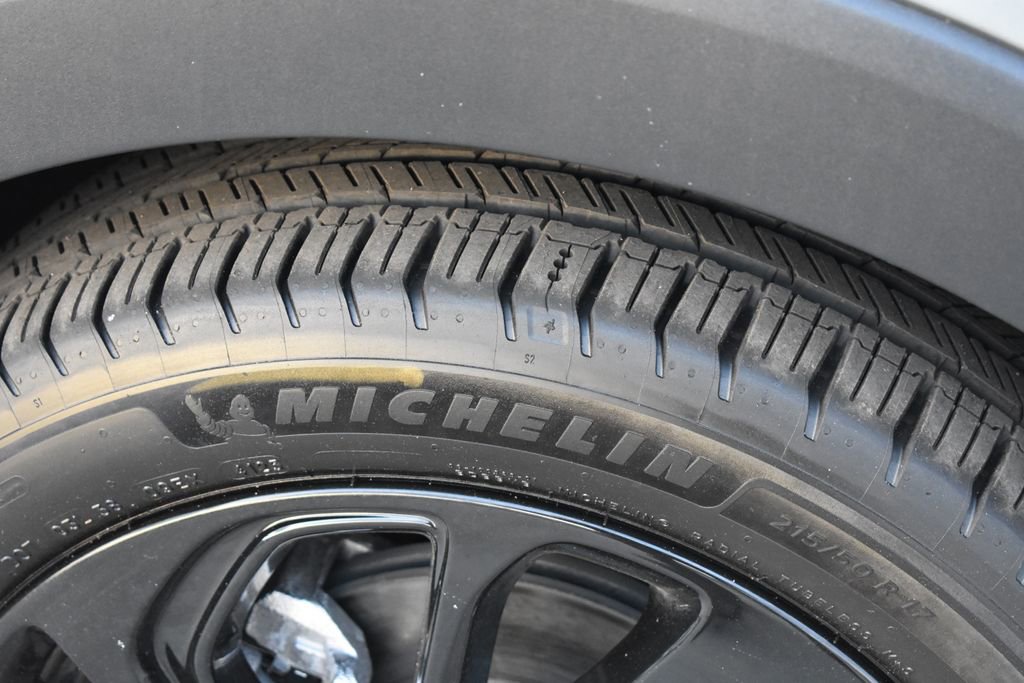 New 2027 Chevrolet Bolt RS image 31