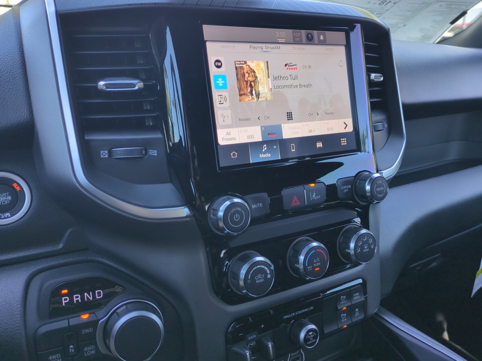 New 2026 RAM 1500 Express AWD/4WD image 12