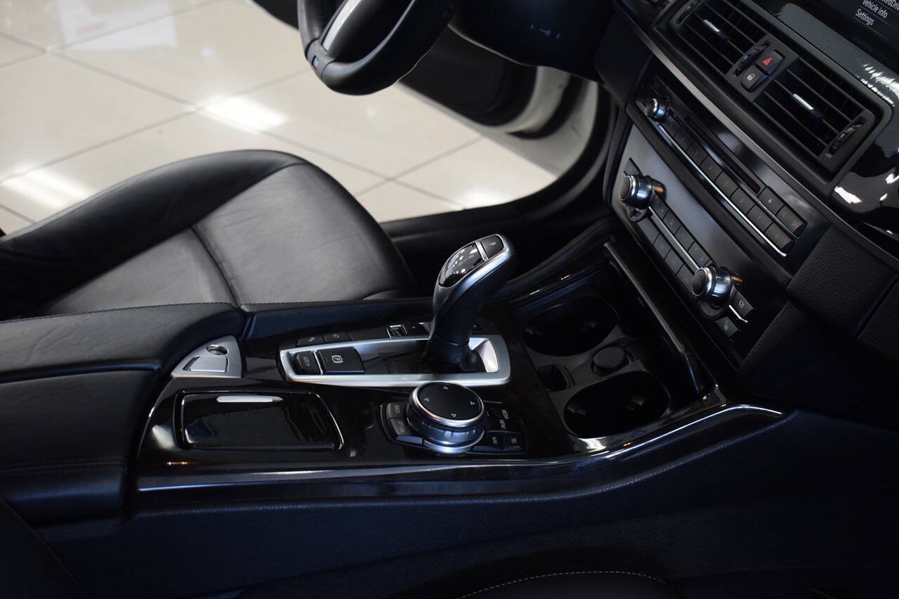 Used 2016 BMW 535i Sedan RWD image 16