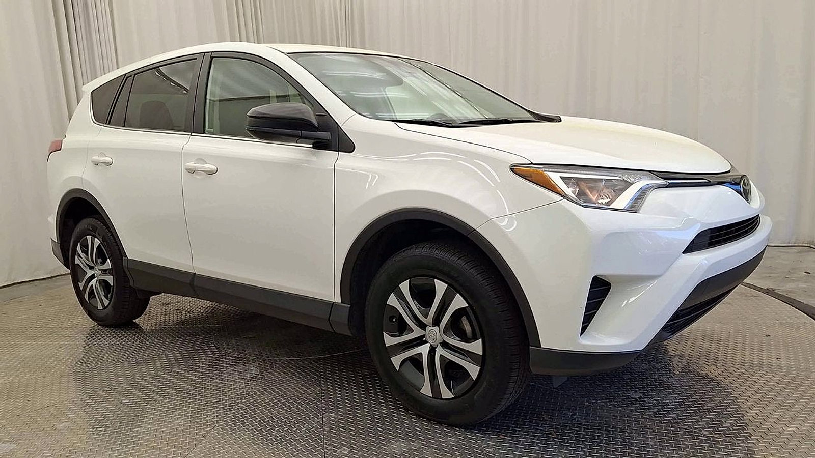 Certified 2018 Toyota RAV4 LE w/ All Weather Liner Package image 5