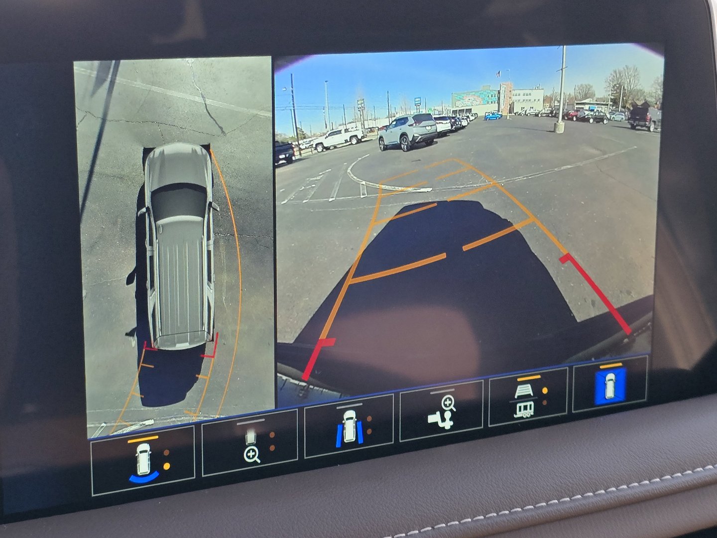 Used 2023 Chevrolet Tahoe High Country AWD/4WD image 5