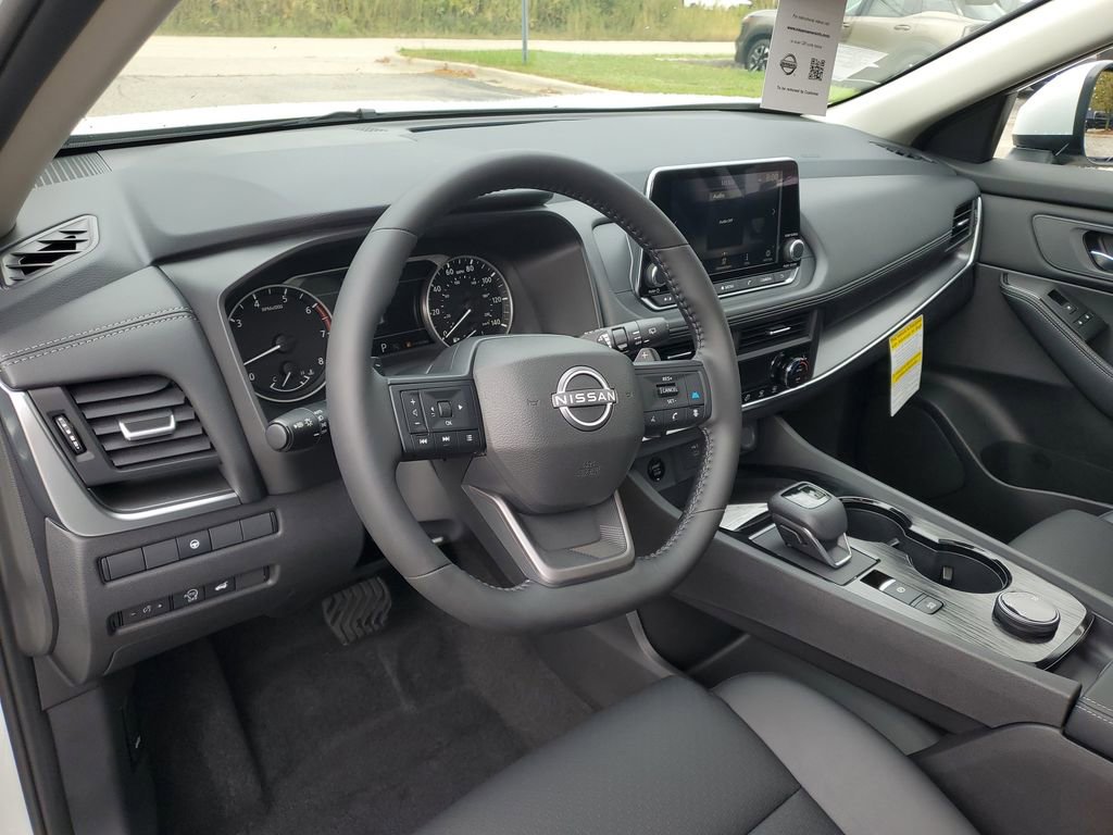 New 2026 Nissan Rogue SV w/ SV Premium Package image 14