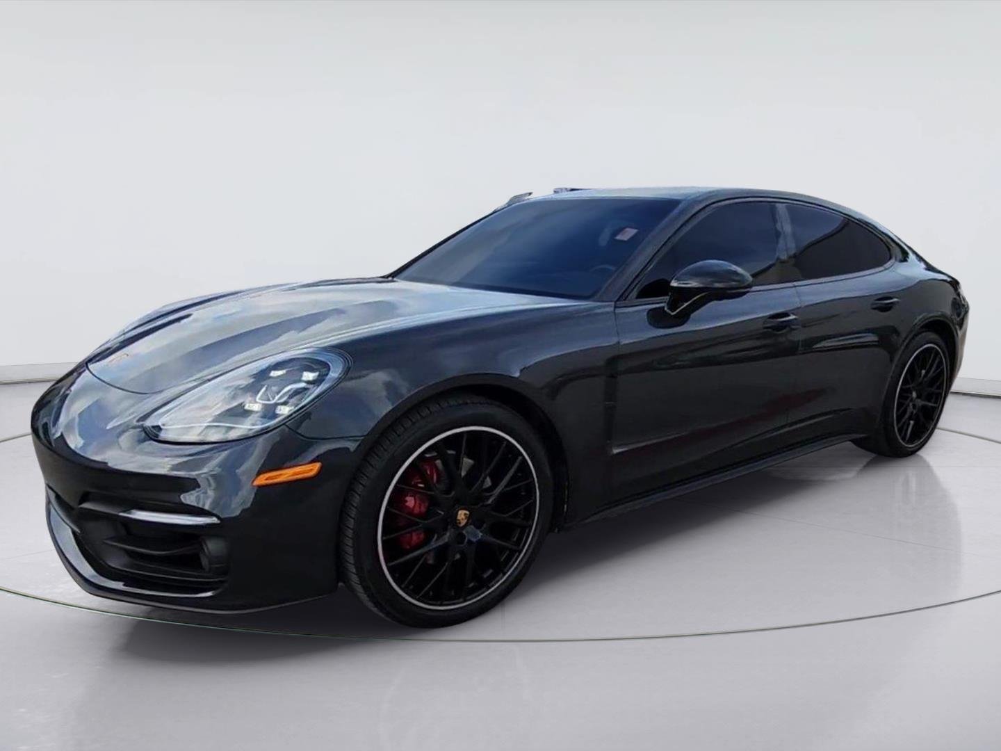 Used 2023 Porsche Panamera Platinum Edition RWD image 4
