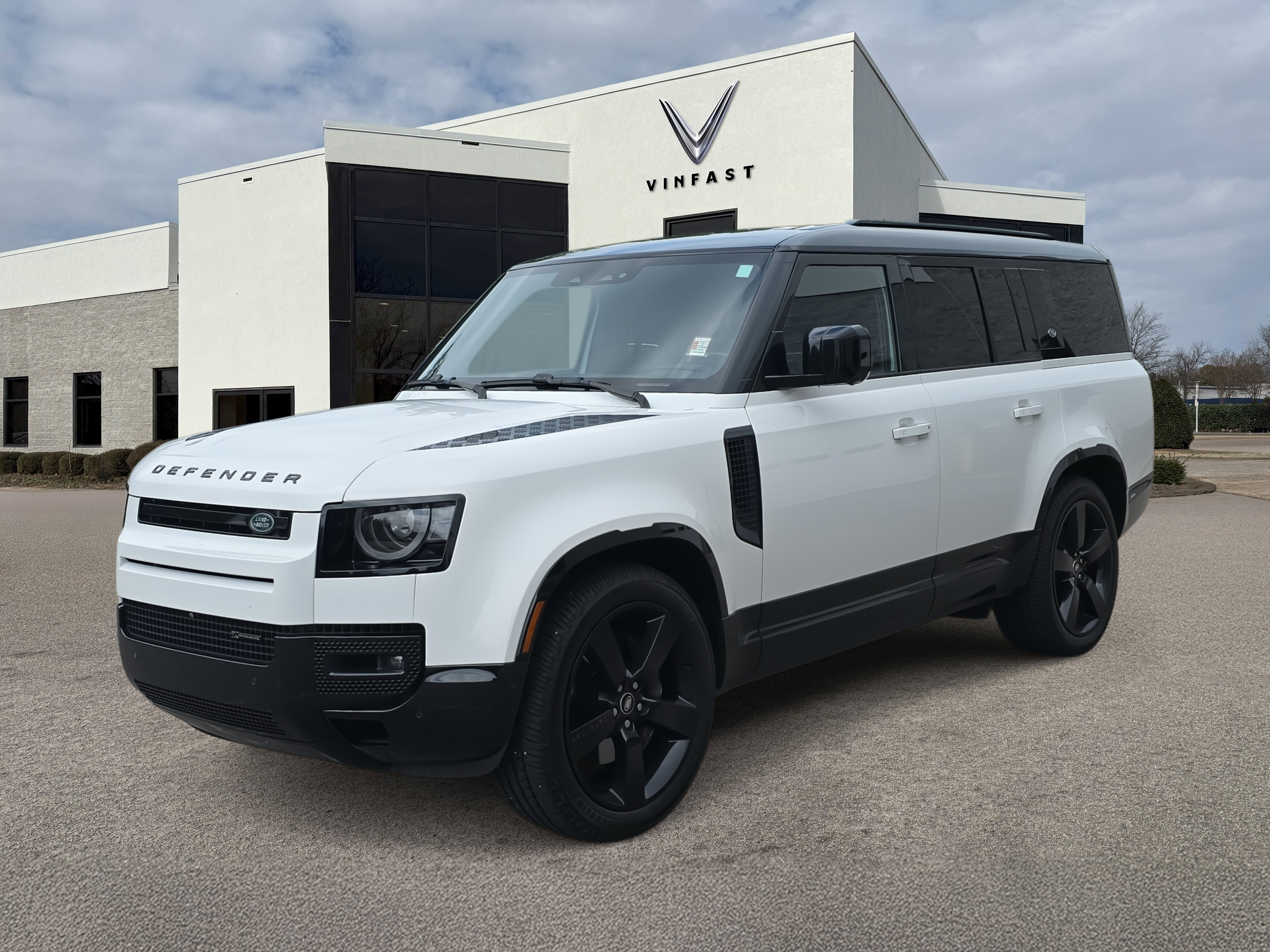 Used 2023 Land Rover Defender 130 X-Dynamic SE