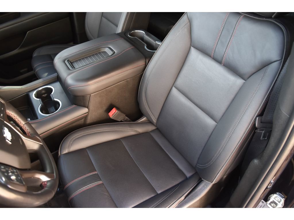 Used 2022 Chevrolet Suburban RST w/ Luxury Package image 14