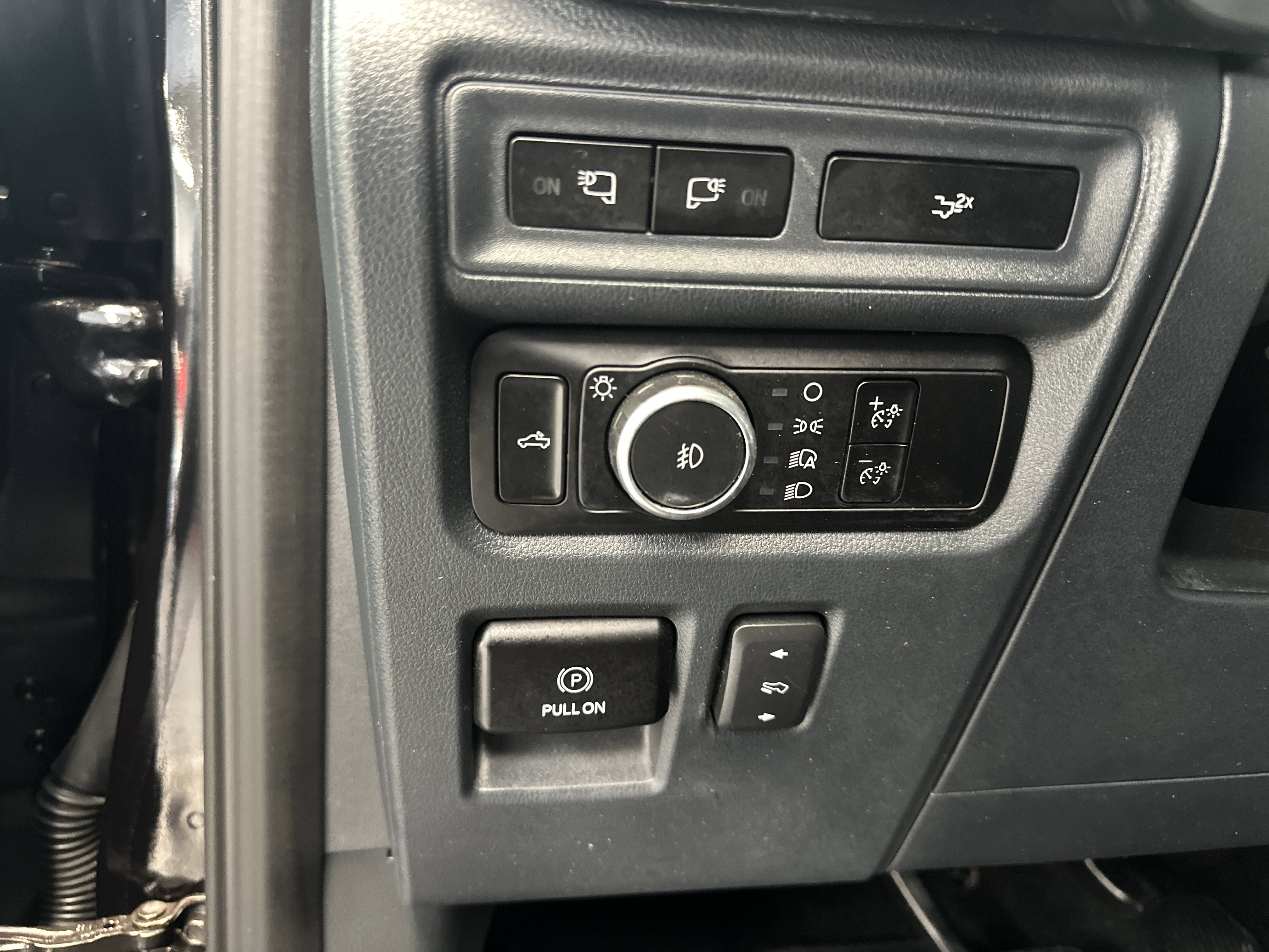 Used 2023 Ford F150 XLT w/ Equipment Group 302A High image 25