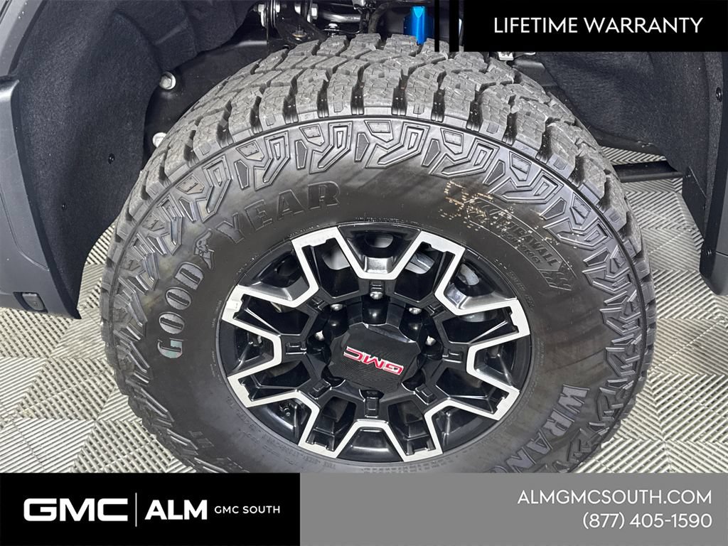 New 2026 GMC Sierra 2500 AT4X AWD/4WD image 13