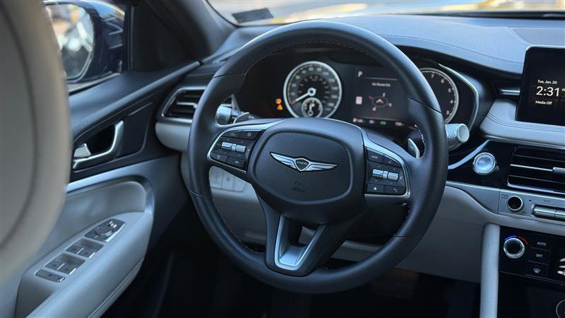 Used 2025 Genesis G70 2.5T image 20