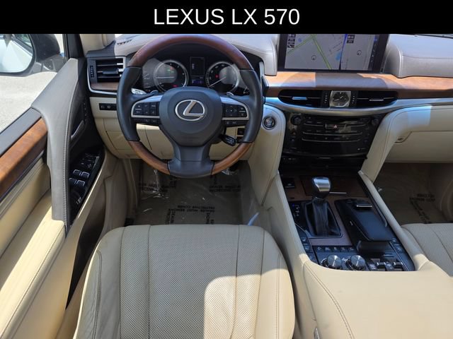 Used 2021 Lexus LX 570 4WD w/ Luxury Package image 21