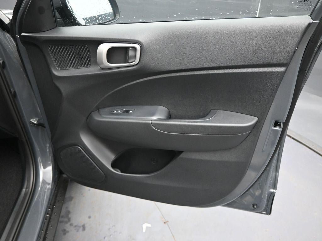 New 2026 Hyundai Venue SEL FWD image 30