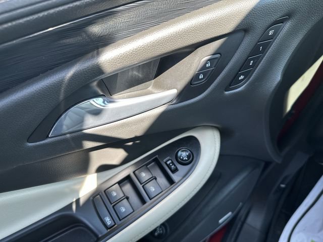 Used 2018 Buick Envision Premium AWD/4WD image 17