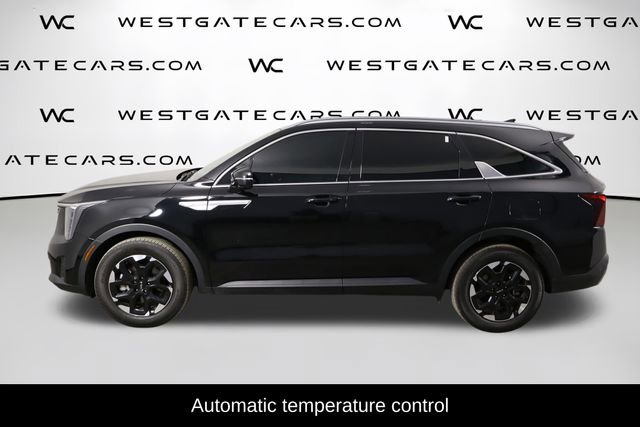 Used 2025 Kia Sorento S w/ Panoramic Sunroof Package FWD image 5