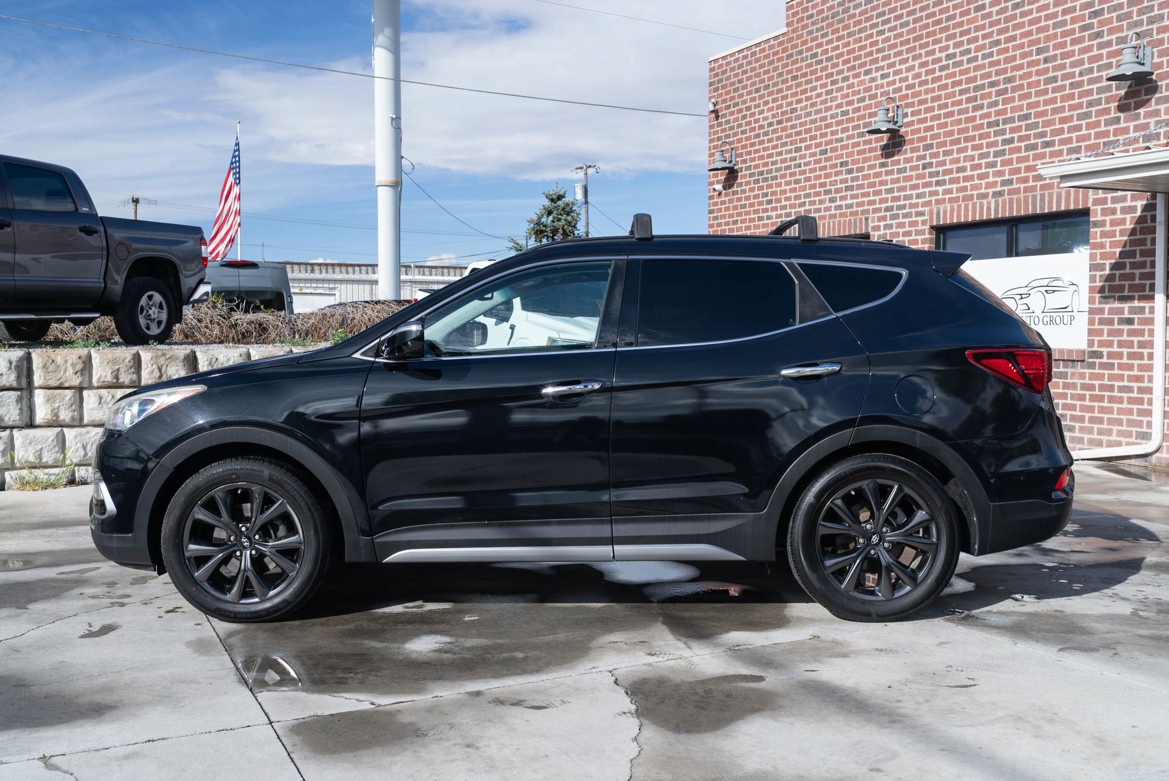 Used 2017 Hyundai Santa Fe Sport w/ 2.0T Ultimate Tech Package 05 image 3