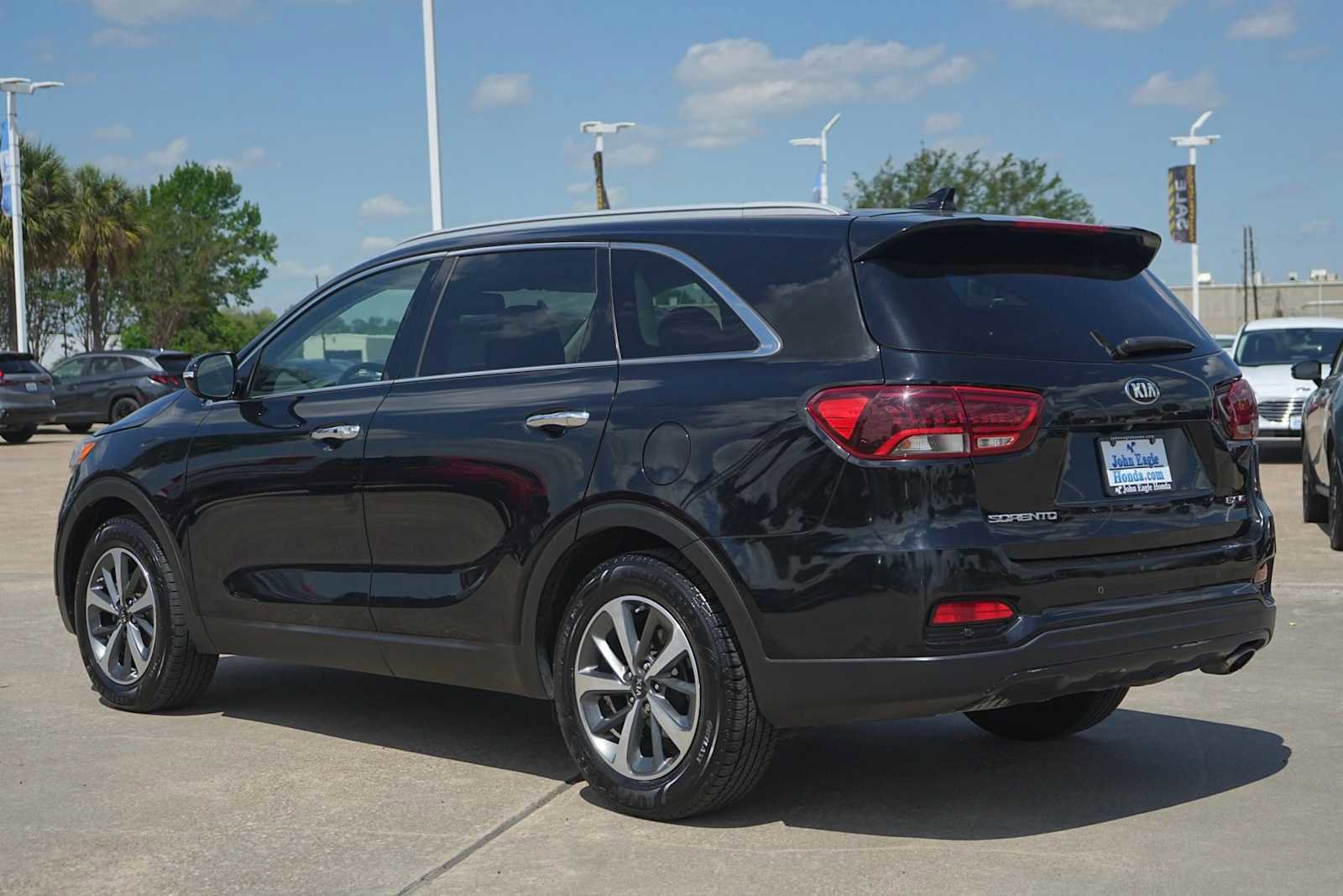 Used 2019 Kia Sorento EX image 4