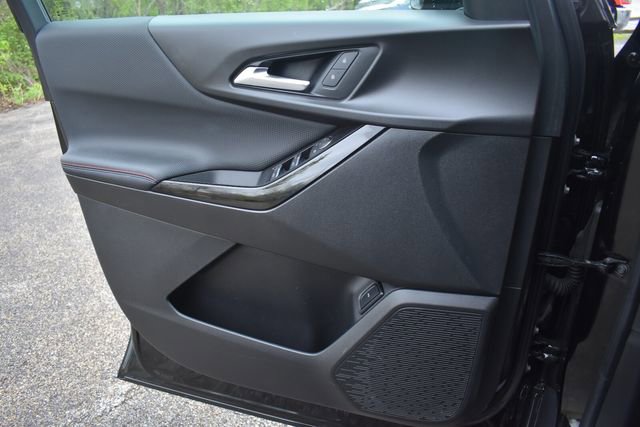 Certified 2025 Chevrolet Equinox RS w/ Safety and Technology Package FWD image 31