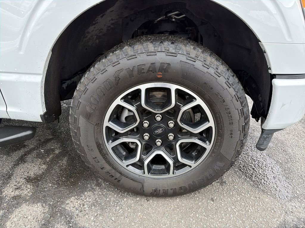 Used 2023 Ford F150 XLT w/ Equipment Group 302A High image 33