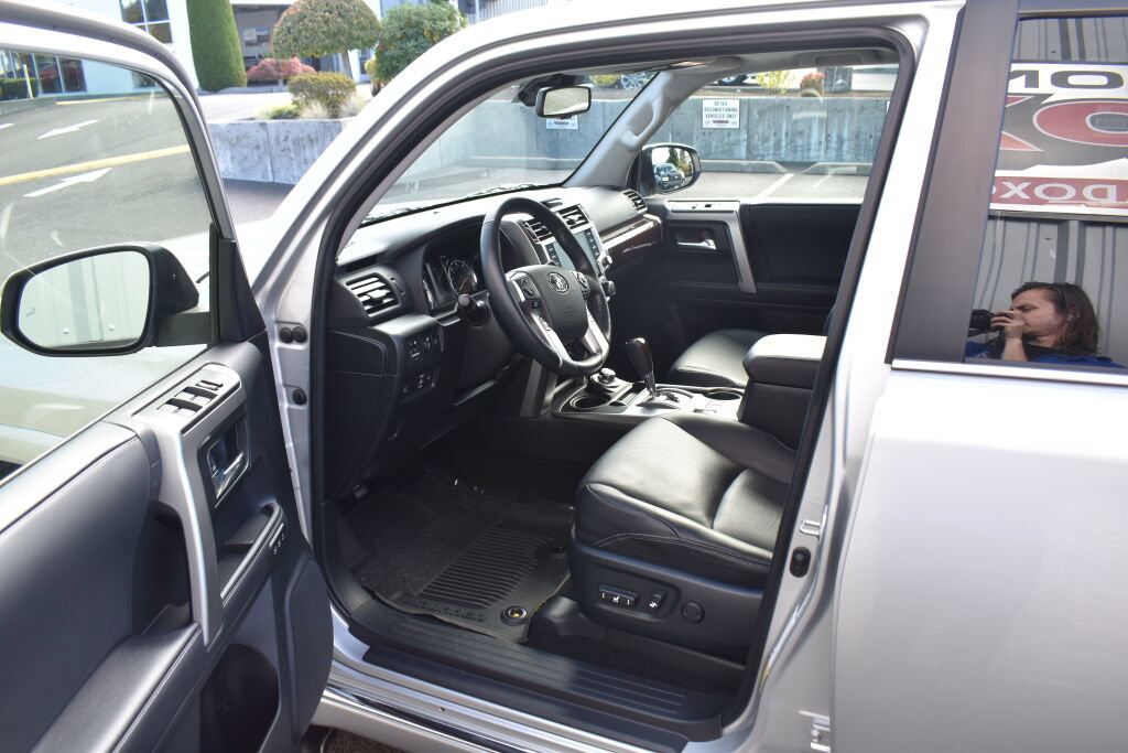 Certified 2024 Toyota 4Runner Limited AWD/4WD image 18