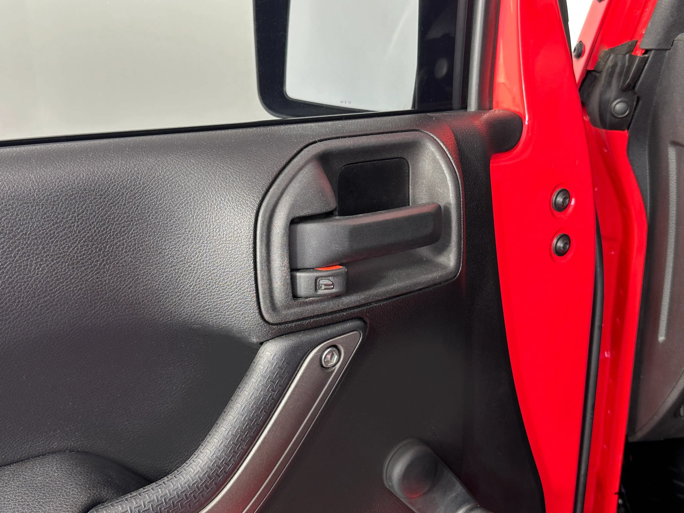 Used 2013 Jeep Wrangler Sport w/ Connectivity Group AWD/4WD image 33
