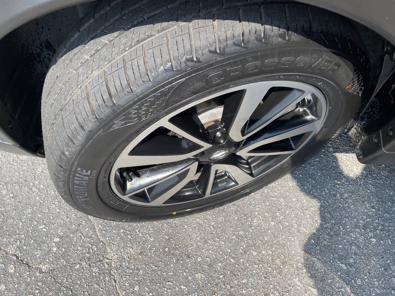 Used 2019 Nissan Rogue SL FWD image 23