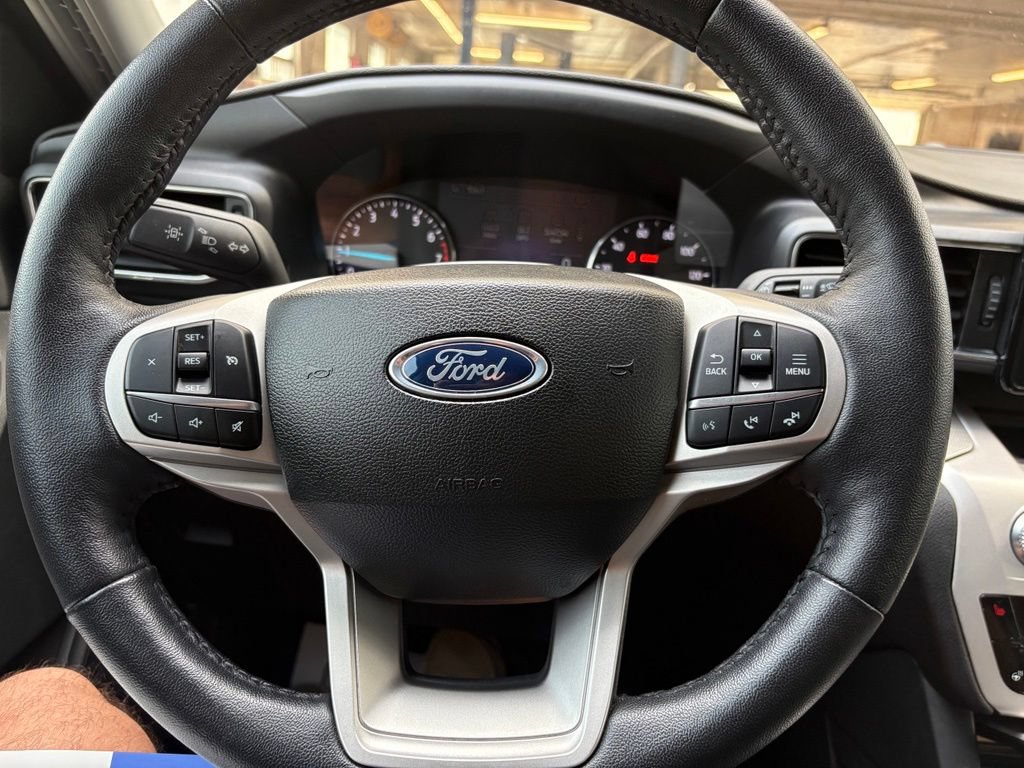Certified 2024 Ford Explorer XLT w/ Equipment Group 202A AWD/4WD image 22