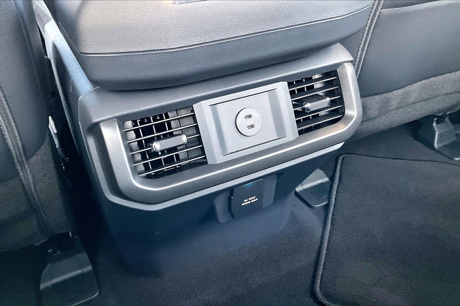 Used 2025 Ford F150 Lariat image 31