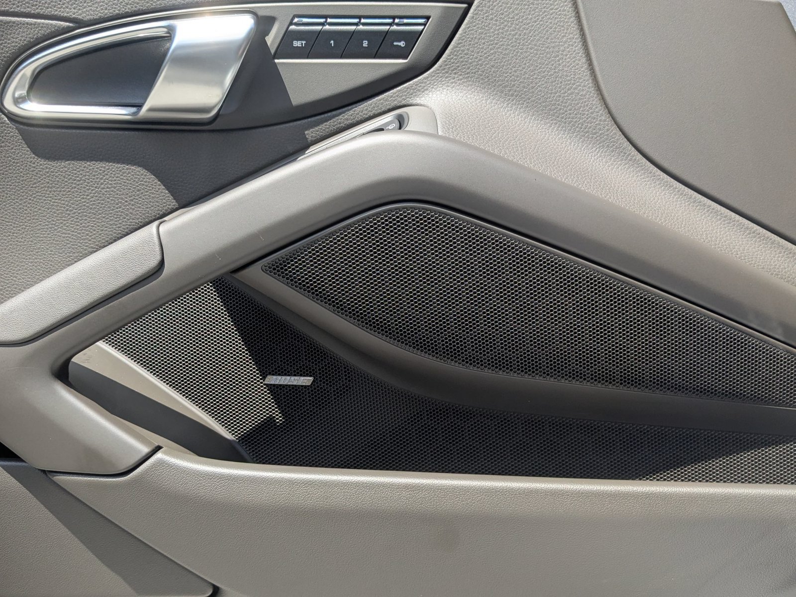 Certified 2025 Porsche 718 Boxster RWD image 17