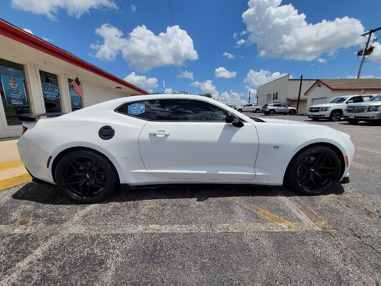 Used 2017 Chevrolet Camaro LS w/ Technology Package RWD image 13