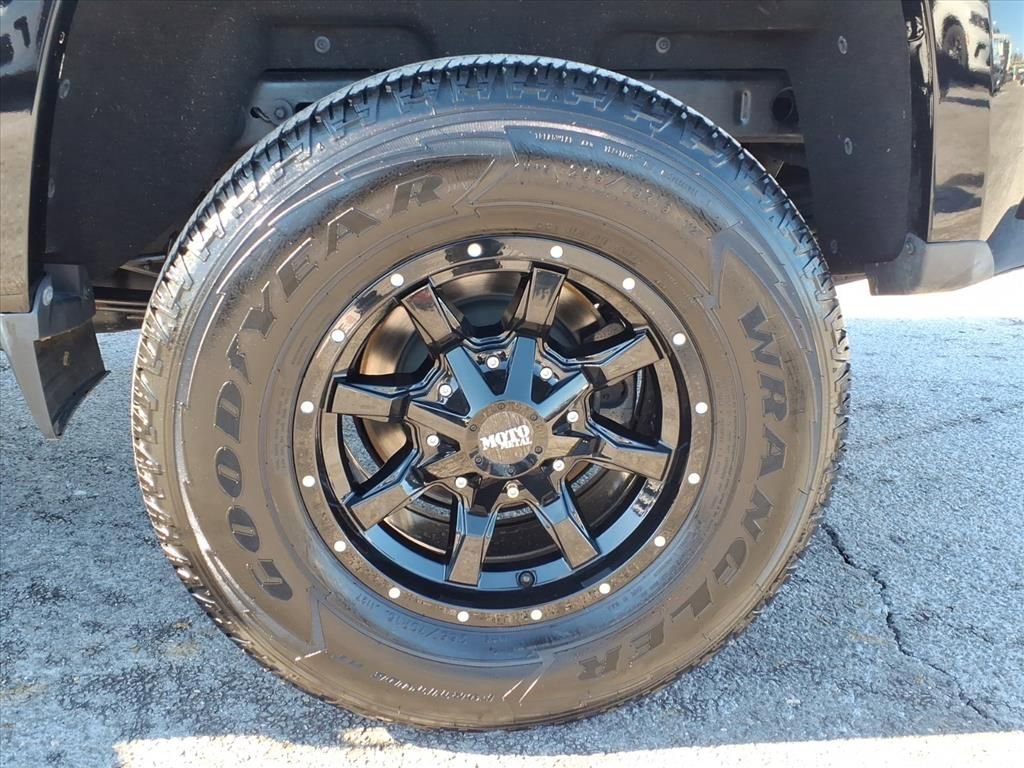 Used 2018 Chevrolet Colorado W/T image 12