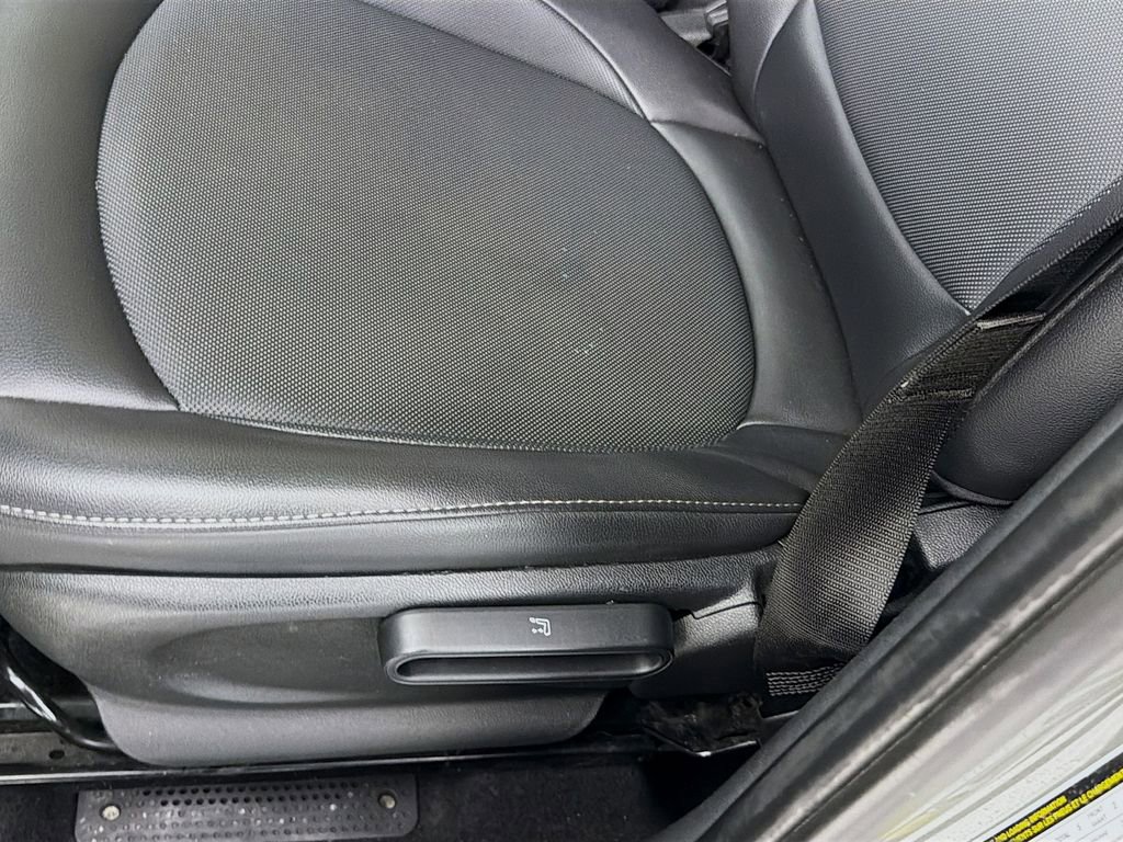 Used 2022 MINI Cooper Countryman FWD image 22