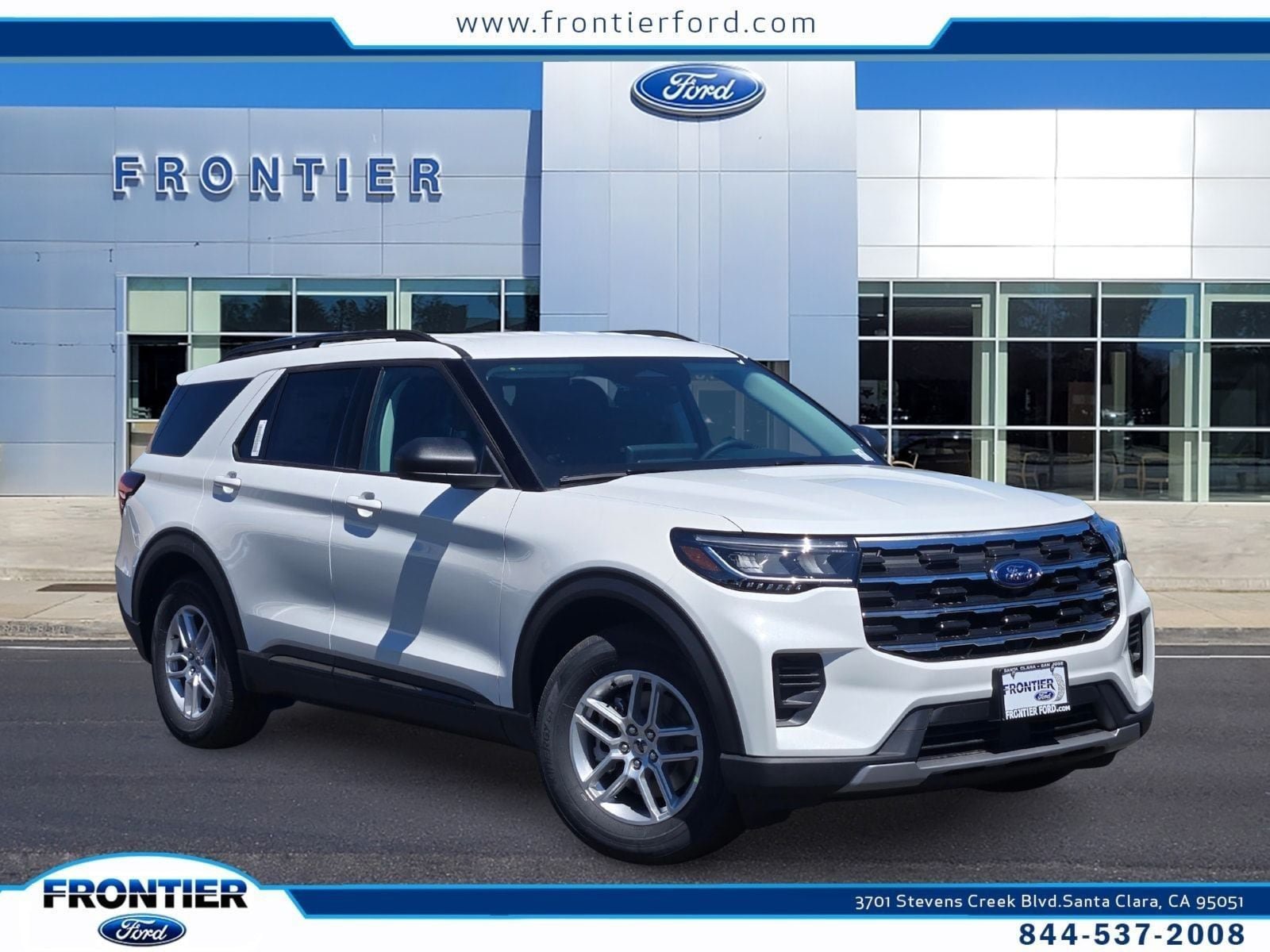 New 2026 Ford Explorer Active RWD image 3