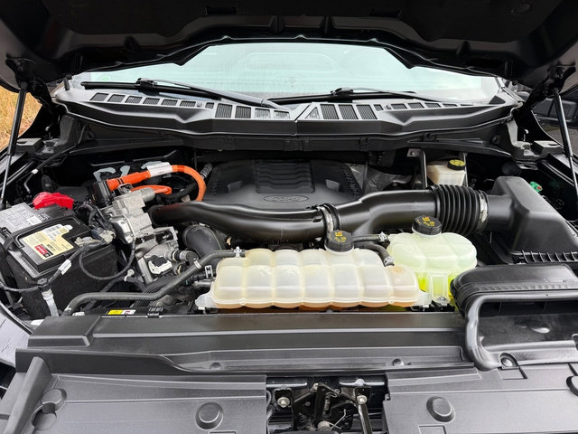 Used 2022 Ford F150 Limited image 13