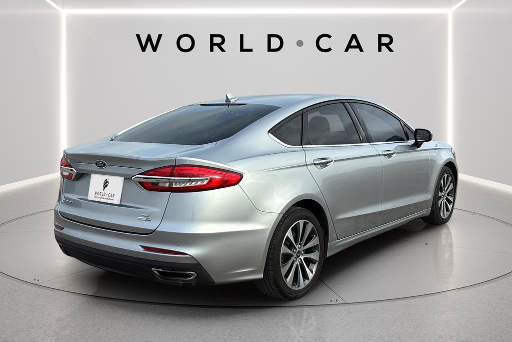Used 2020 Ford Fusion SE image 17