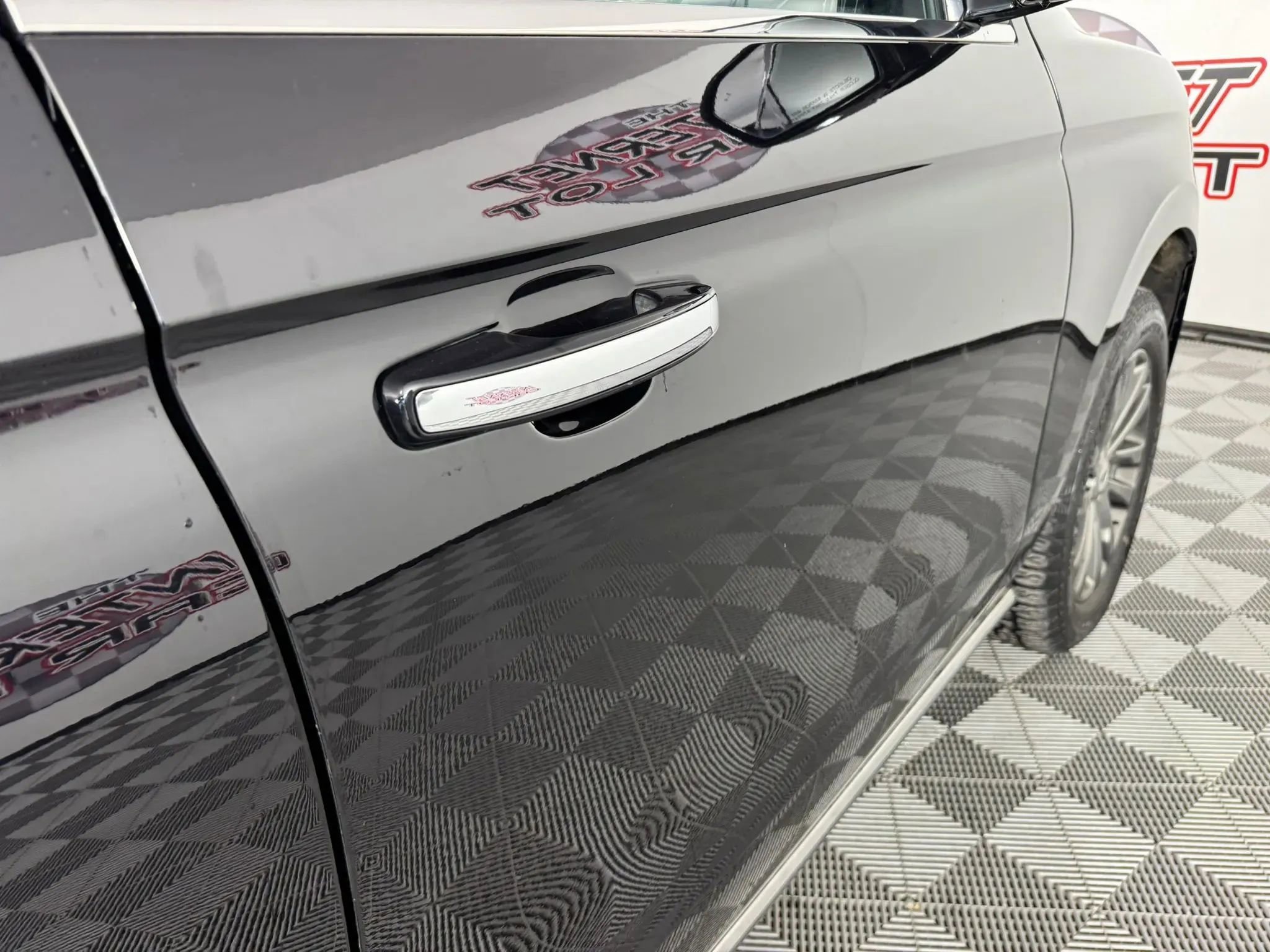 Used 2020 Ford Expedition Limited w/ Equipment Group 301A image 34