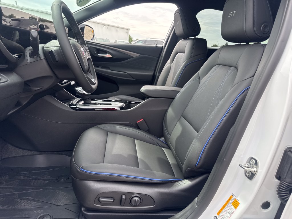 New 2026 Buick Envista Sport Touring w/ Convenience I Package FWD image 14