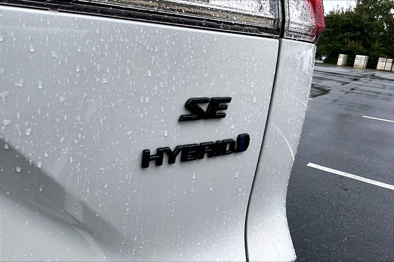 Certified 2024 Toyota Corolla Cross AWD Hybrid image 10