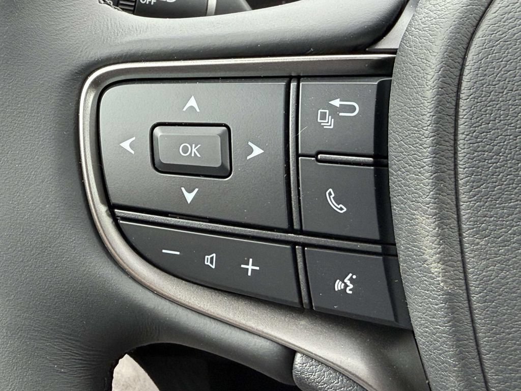 New 2026 Lexus UX 300h AWD image 18