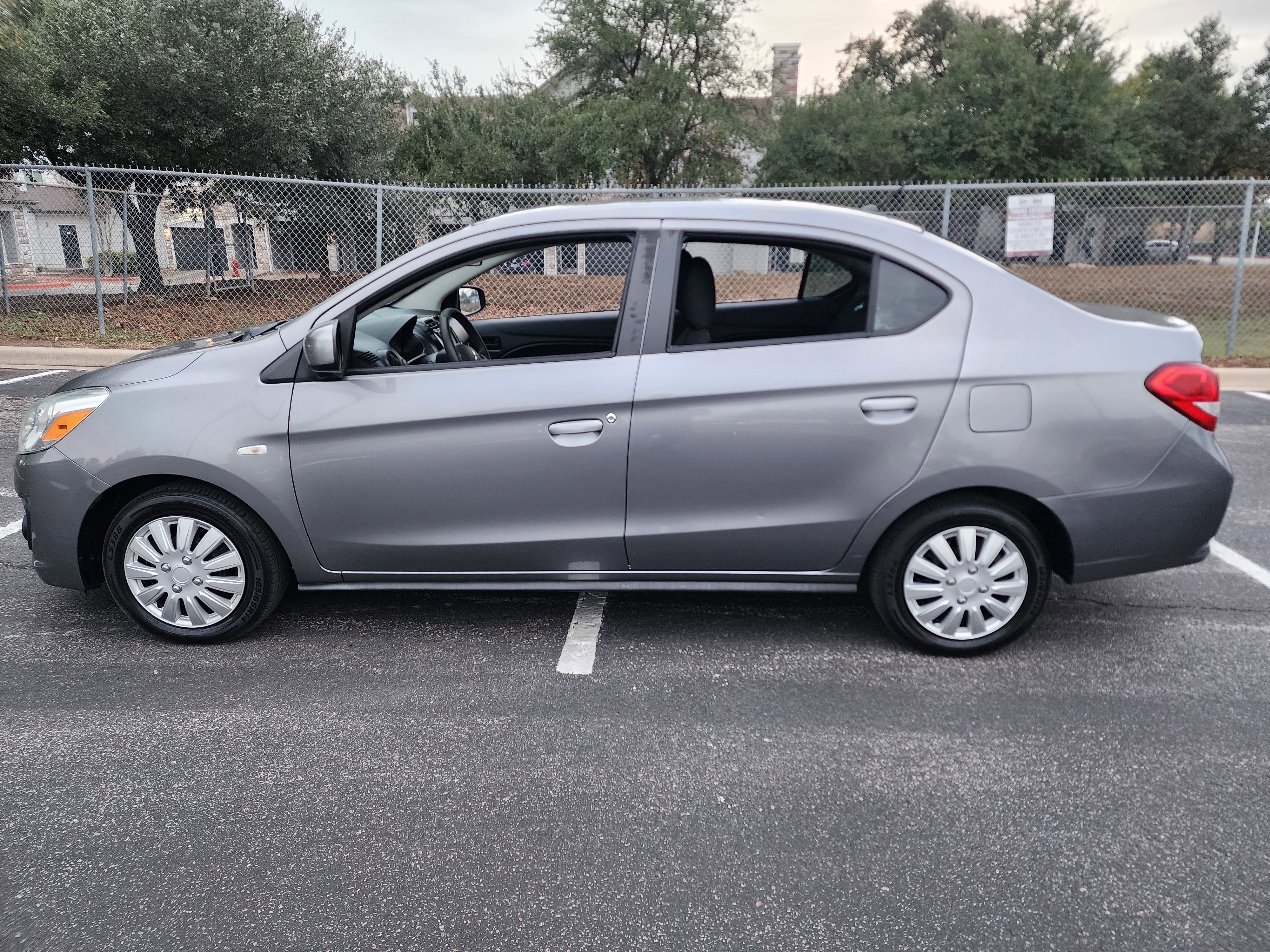 Used 2020 Mitsubishi Mirage G4 ES image 4