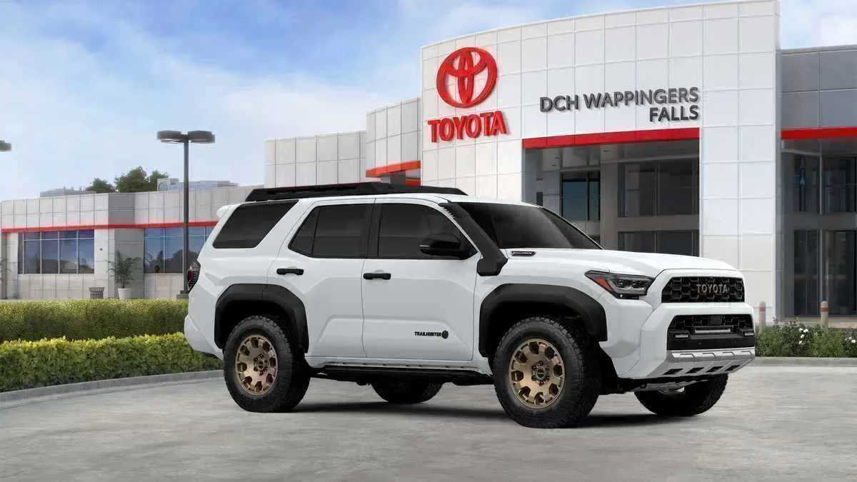 New 2026 Toyota 4Runner Trailhunter AWD/4WD image 16