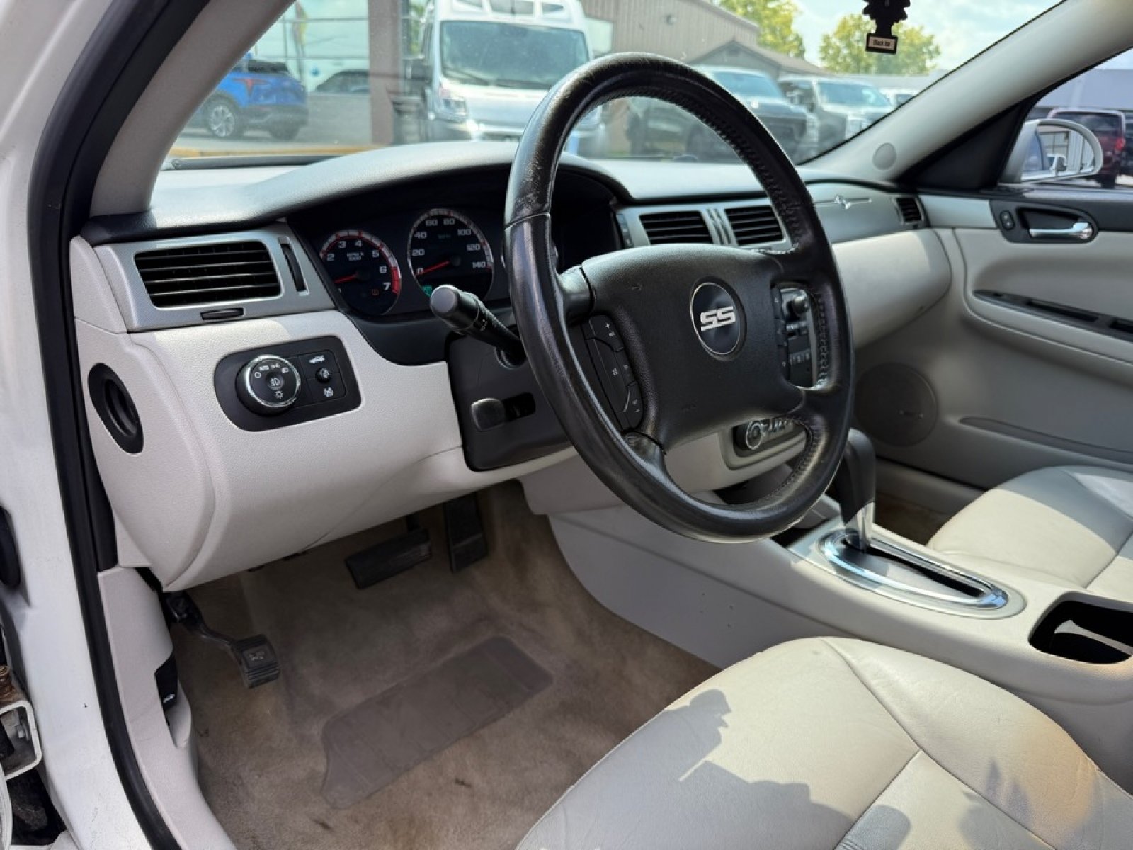 Used 2007 Chevrolet Impala SS w/ Convenience Package FWD image 17