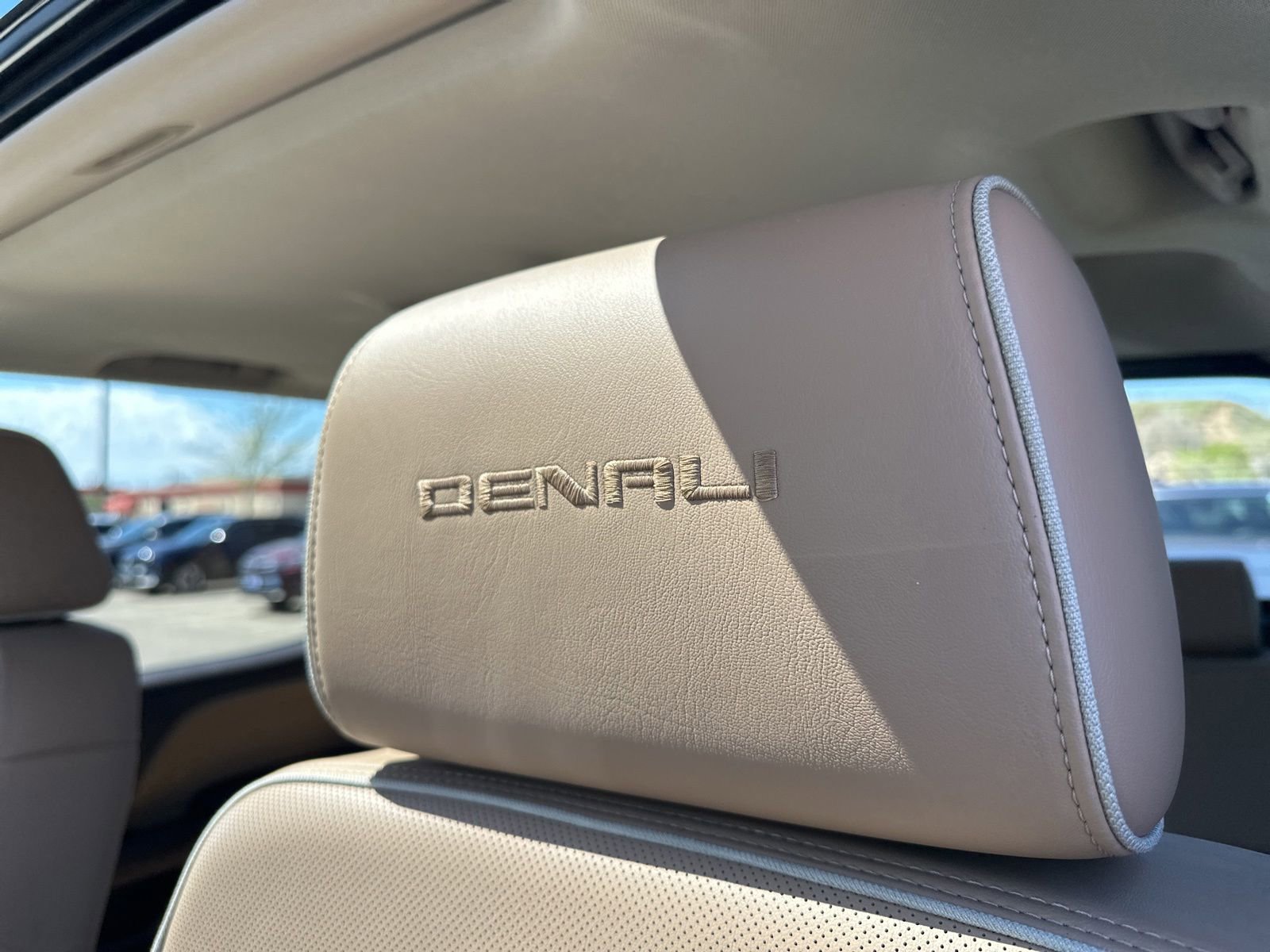 Used 2018 GMC Sierra 1500 Denali AWD/4WD image 15