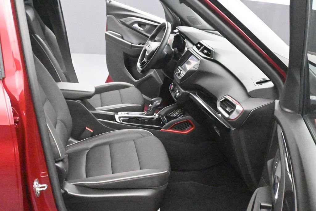 Used 2023 Chevrolet TrailBlazer RS AWD/4WD image 11