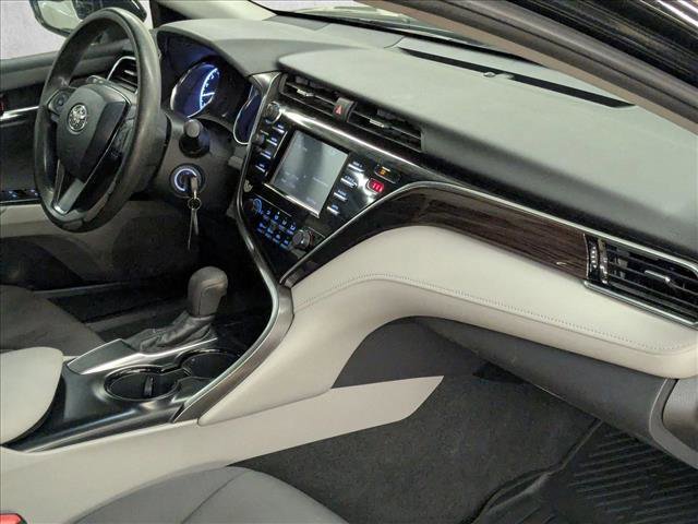 Used 2018 Toyota Camry LE image 22