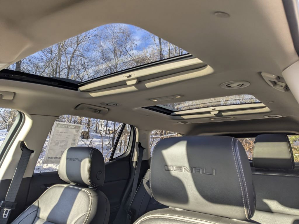 Used 2019 GMC Acadia Denali w/ Technology Package image 14