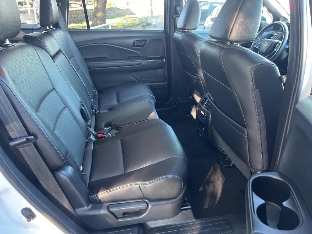 Used 2022 Honda Passport Elite image 14
