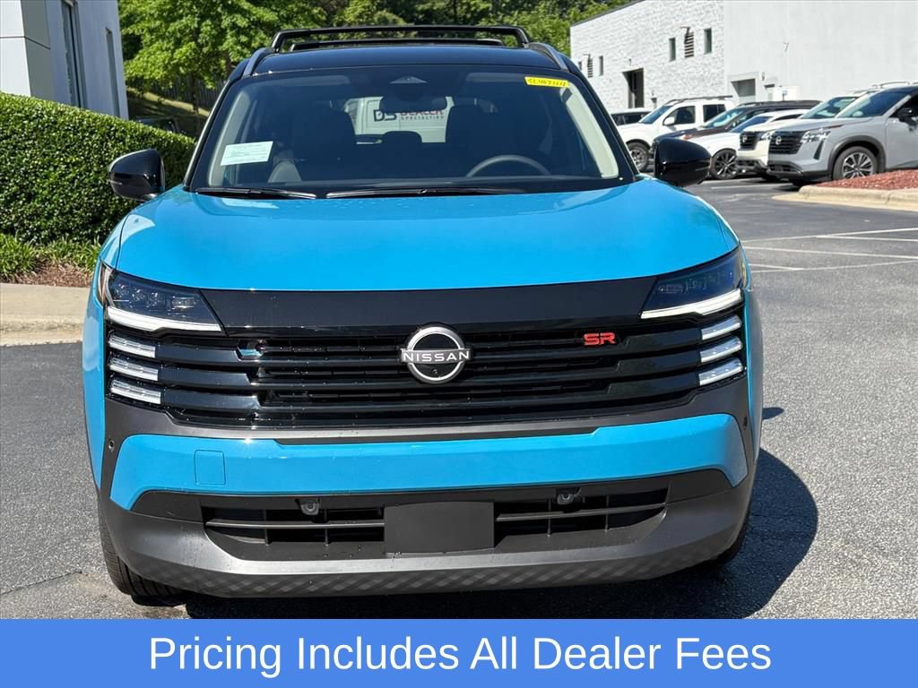Used 2026 Nissan Kicks SR w/ Cold Weather Package AWD/4WD image 4