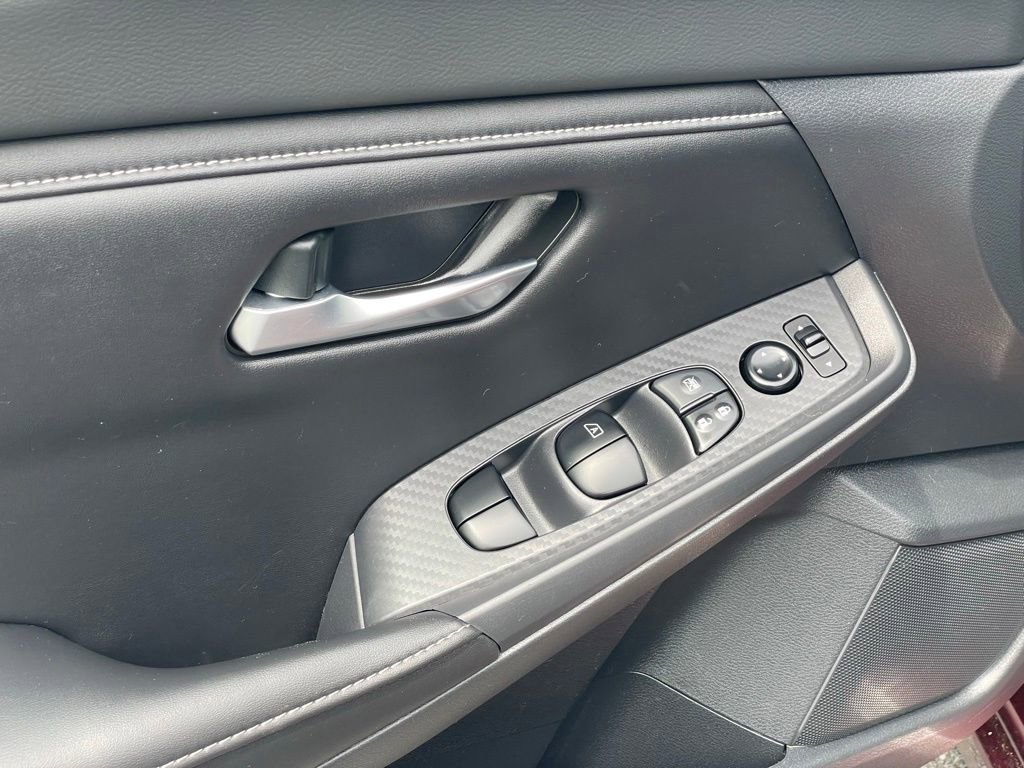 Used 2022 Nissan Sentra SV w/ Trunk Package image 13